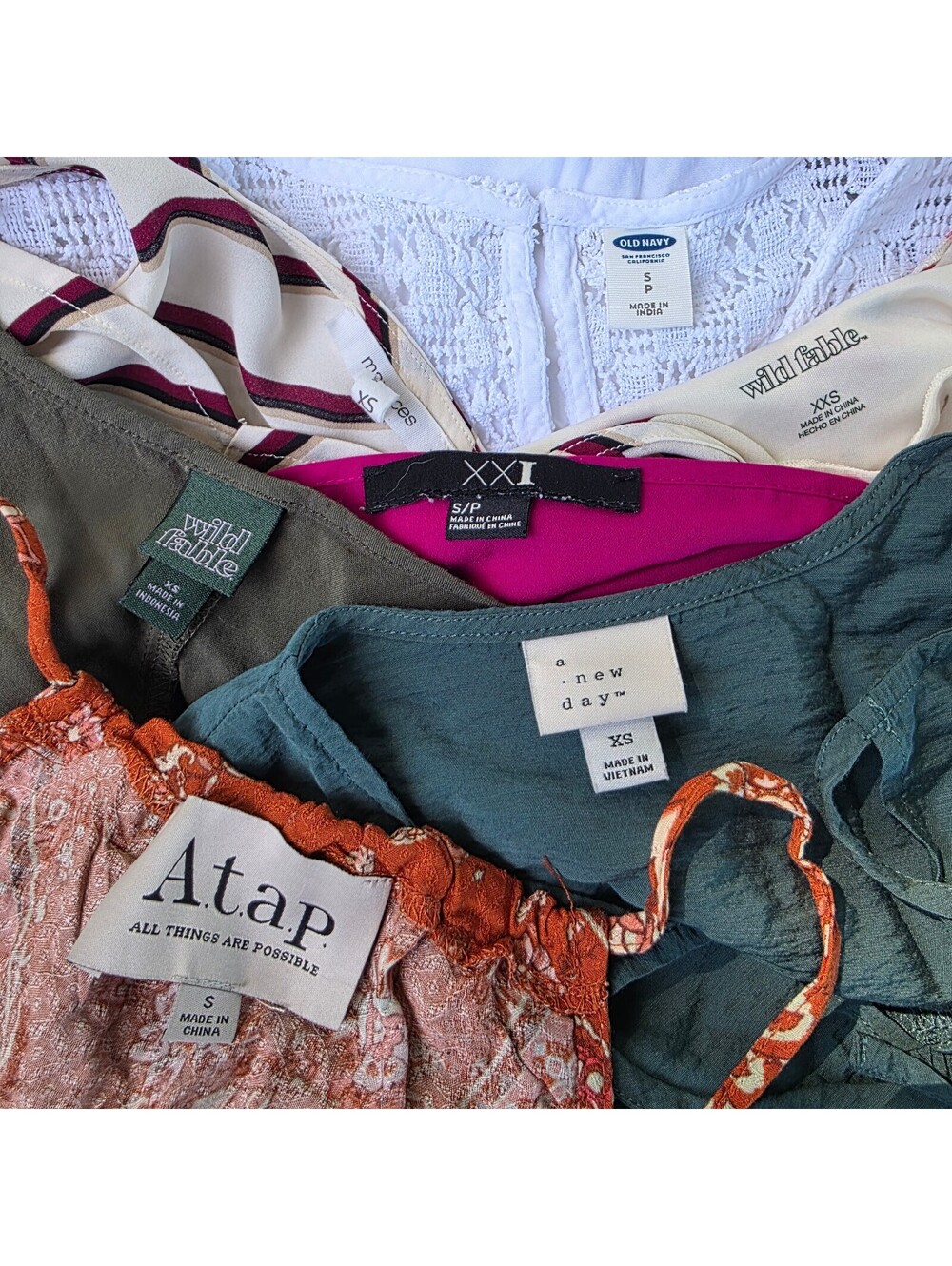 XS/Small Bundle: Soft girl era 💖 7 Flowy Tops/Dresses